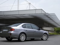 Subaru Legacy 2003 photo